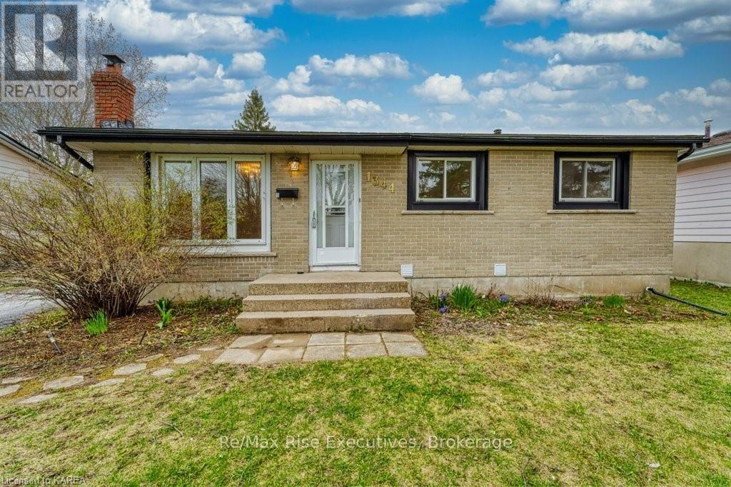 1 - 1344 Waverley Crescent, Kingston (South Of Taylor-Kidd Blvd), Ontario  K7M 6H4 - Photo 3 - X9410755