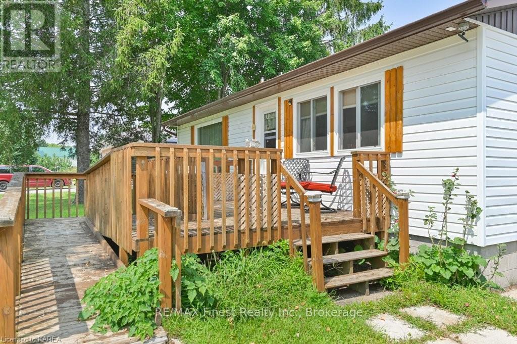 35 John Street, Addington Highlands, Ontario  K0H 1P0 - Photo 31 - X9412119