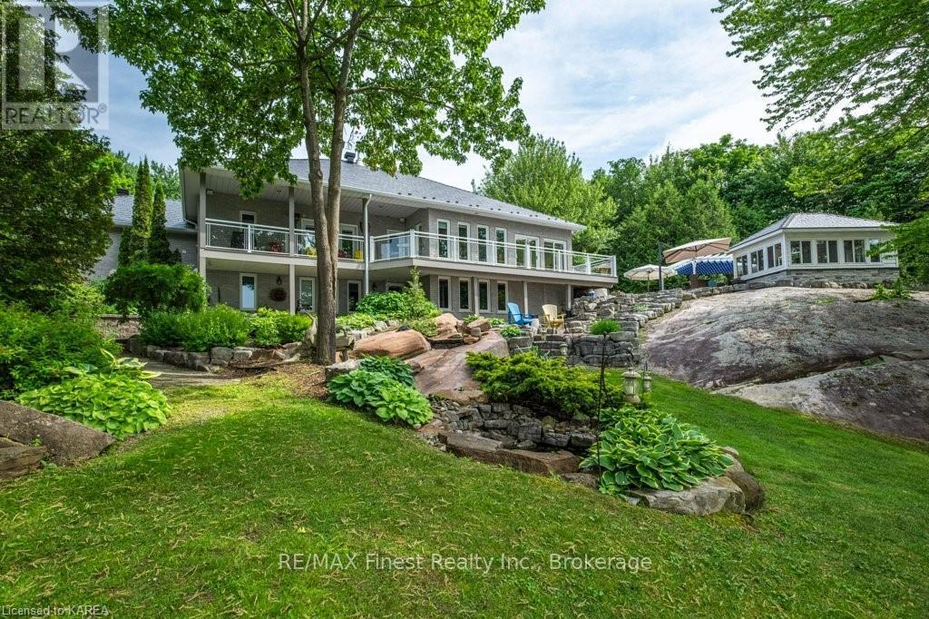 3909 STONE POINT ROAD, south frontenac (frontenac south), Ontario