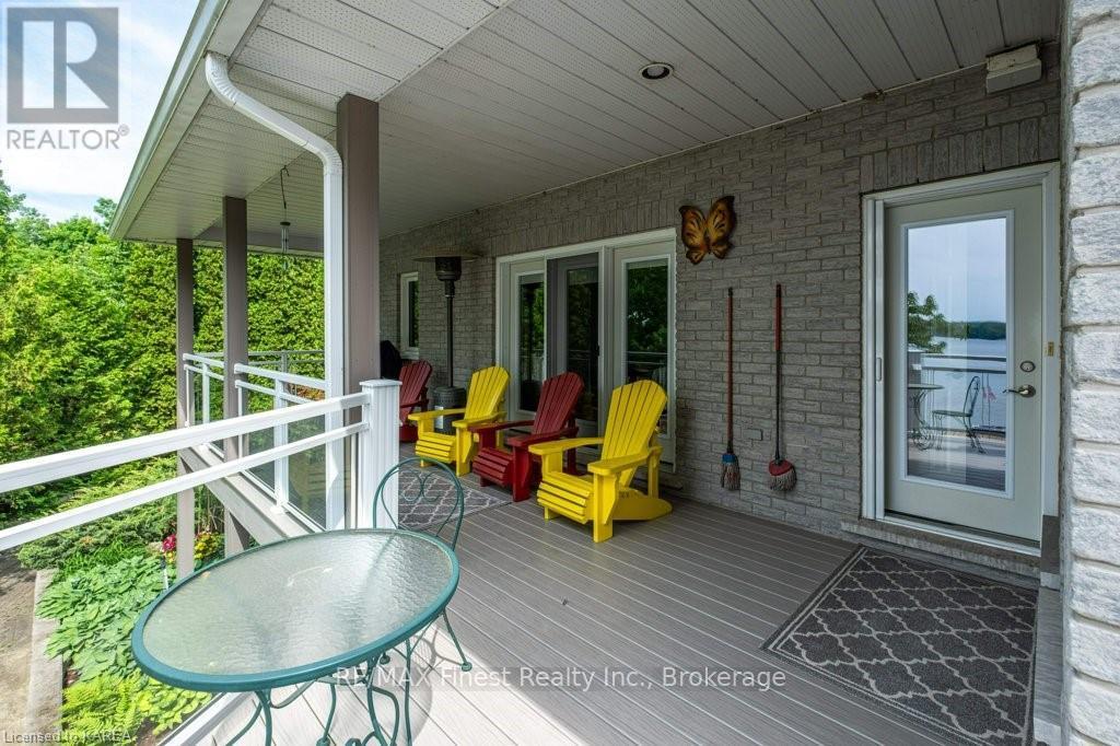 3909 Stone Point Road, South Frontenac (Frontenac South), Ontario  K0H 1X0 - Photo 15 - X9411228