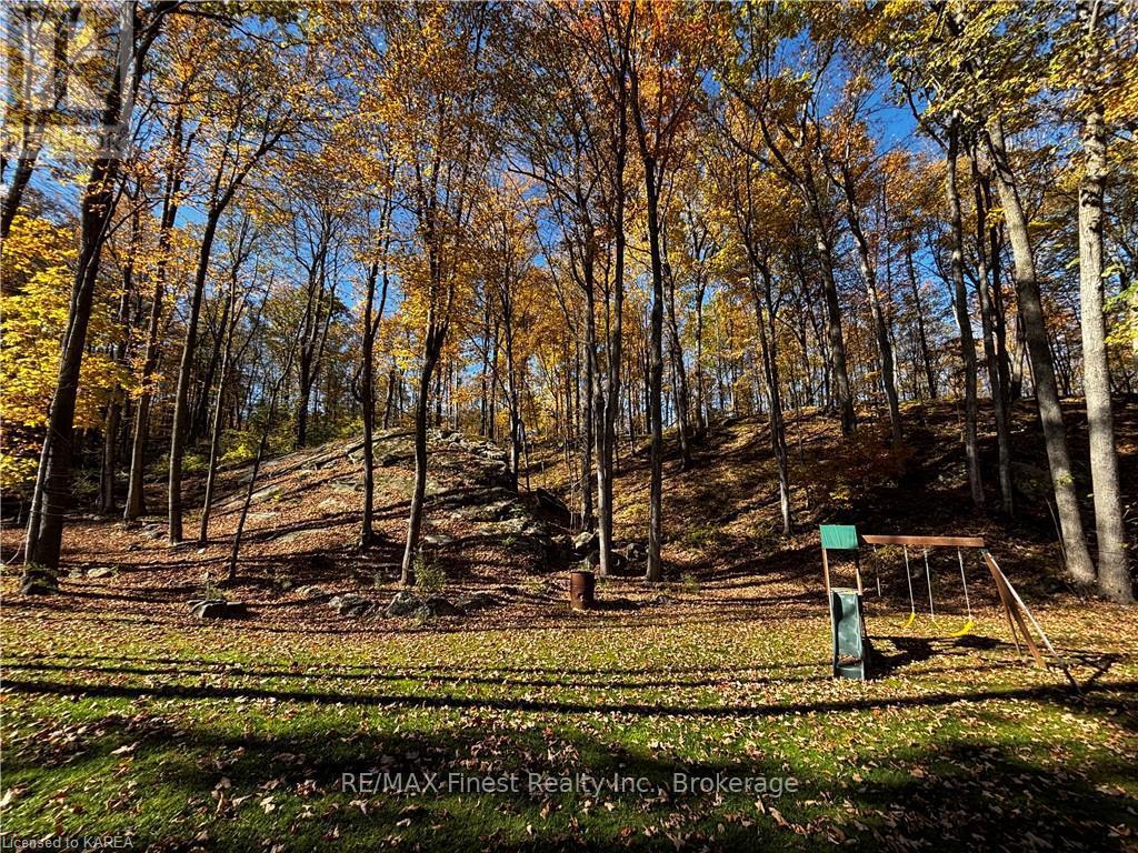 8 Enchanted Lane, South Frontenac (Frontenac South), Ontario  K0H 2L0 - Photo 10 - X9411552