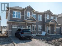 107 GILDERSLEEVE BOULEVARD, loyalist (bath), Ontario