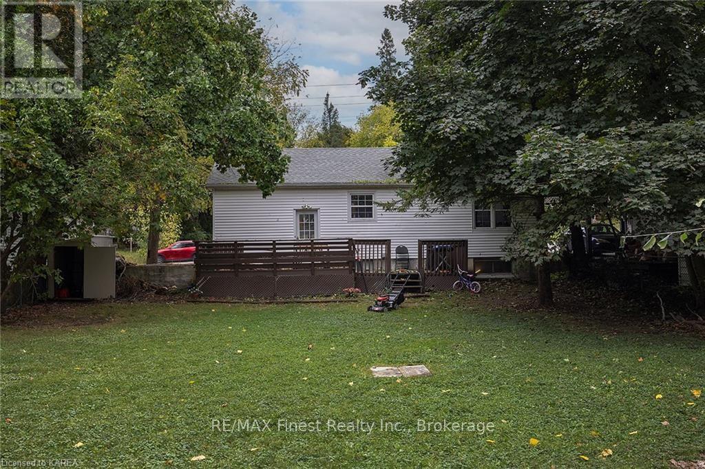 796 Portsmouth Avenue, Kingston (West Of Sir John A. Blvd), Ontario  K7M 1W7 - Photo 10 - X9412896