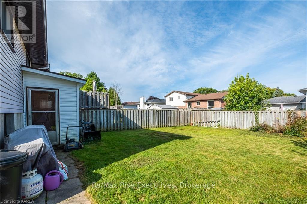 859 Cunningham Crescent, Brockville, Ontario  K6V 6H3 - Photo 6 - X9412894