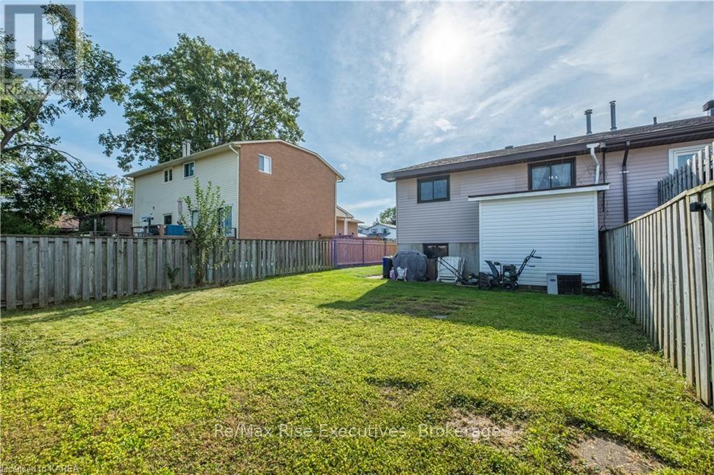 859 Cunningham Crescent, Brockville, Ontario  K6V 6H3 - Photo 8 - X9412894