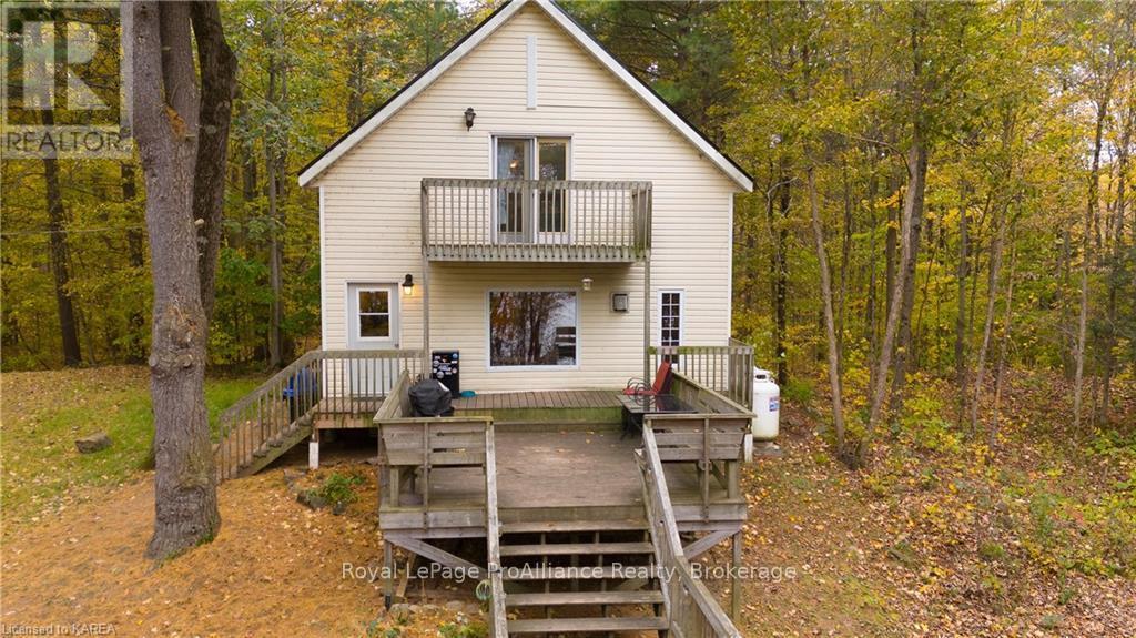 1035 Cozy Ridge Lane, South Frontenac (Frontenac South), Ontario  K0H 1W0 - Photo 2 - X9413209