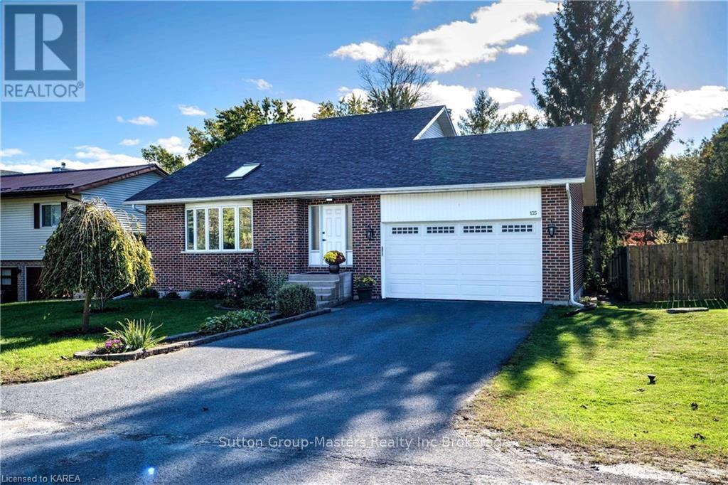 135 Factory Lane Lane, Loyalist (Bath), Ontario  K0H 1G0 - Photo 1 - X9413141