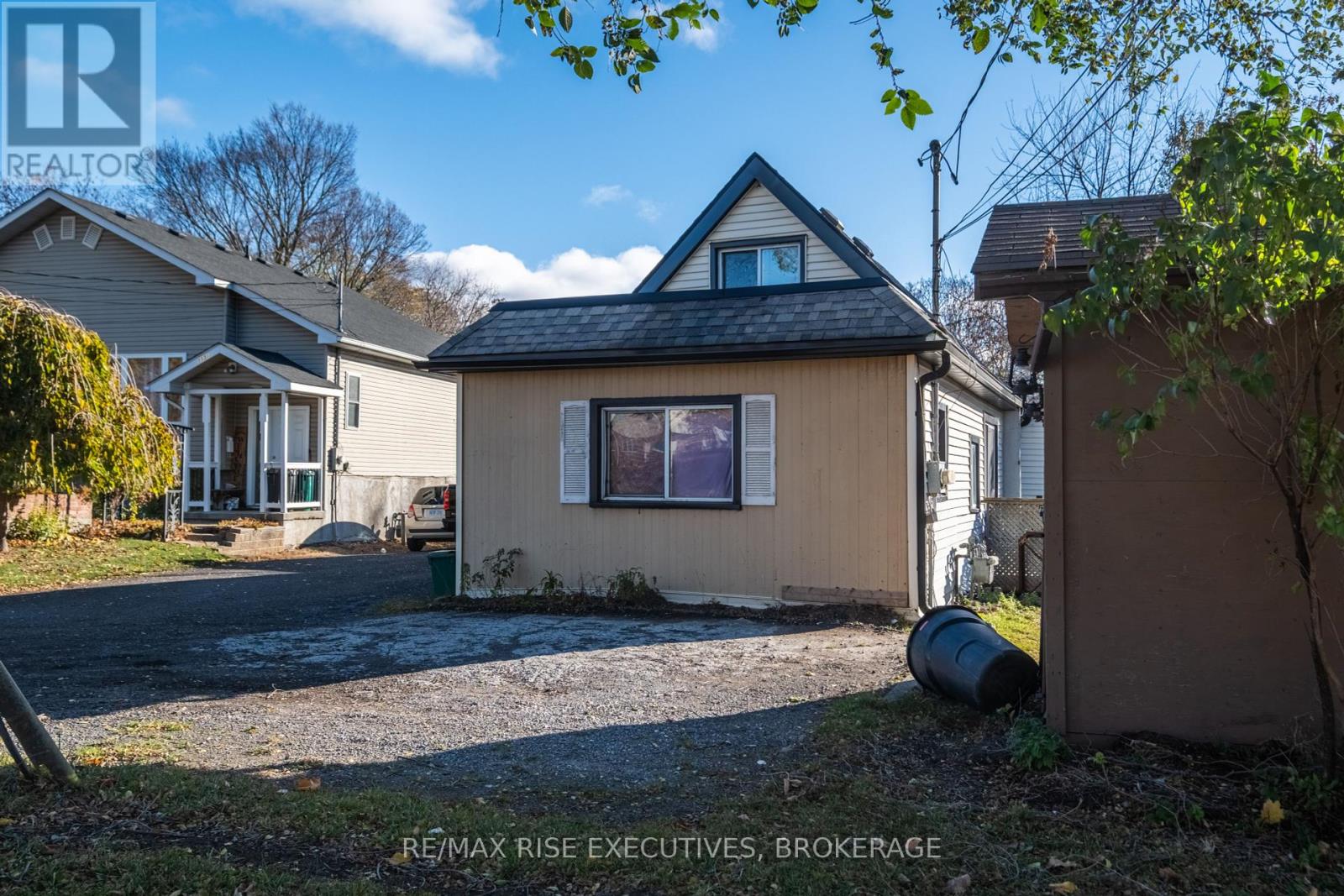 1129 Montreal Street, Kingston, Ontario  K7K 3K6 - Photo 4 - X10410059