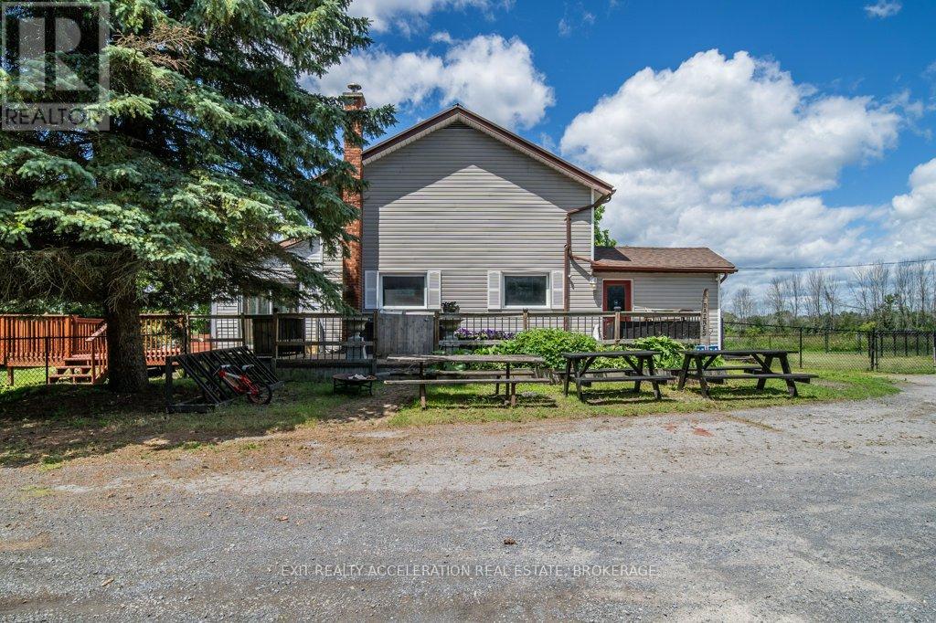 8061 County Rd 2, Greater Napanee, Ontario  K0K 2W0 - Photo 2 - X10421626