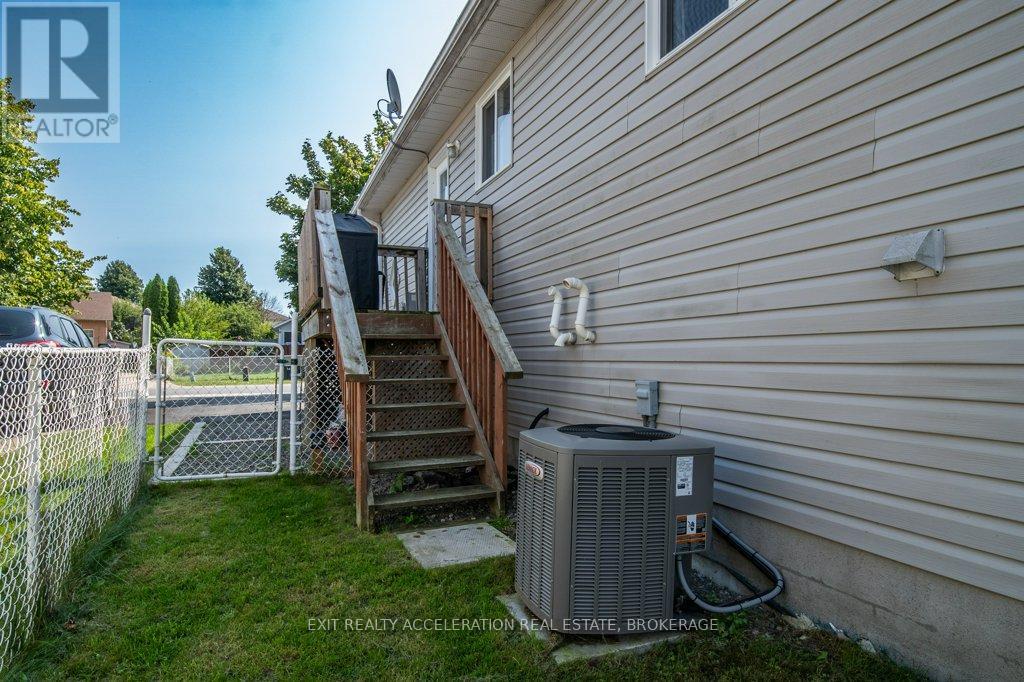 1289 Birchwood Drive, Kingston (City Northwest), Ontario  K7P 2Y9 - Photo 36 - X10430136