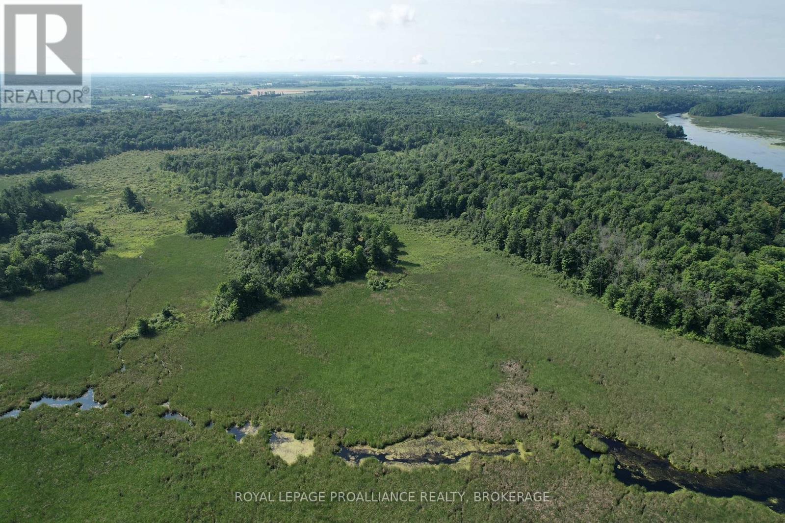 220 BRADLEY LANE, leeds & the thousand islands, Ontario