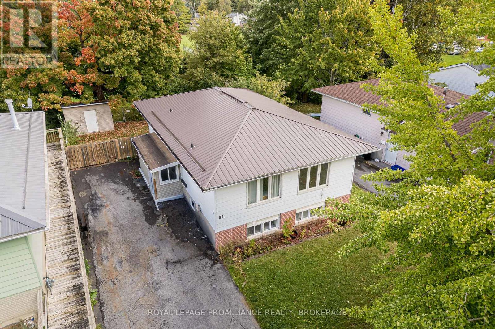 83 CALDERWOOD DRIVE, kingston, Ontario