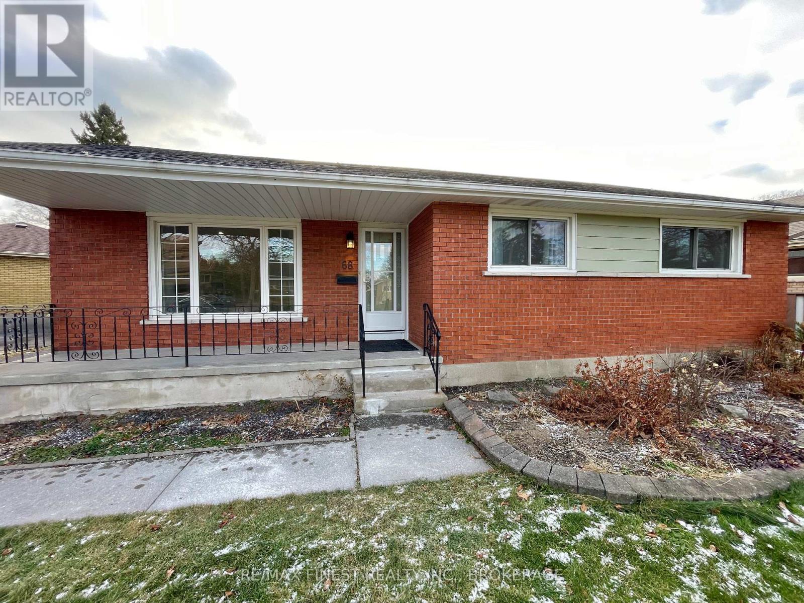 68 Mackenzie Crescent, Kingston (Central City West), Ontario  K7M 2S1 - Photo 6 - X11894858