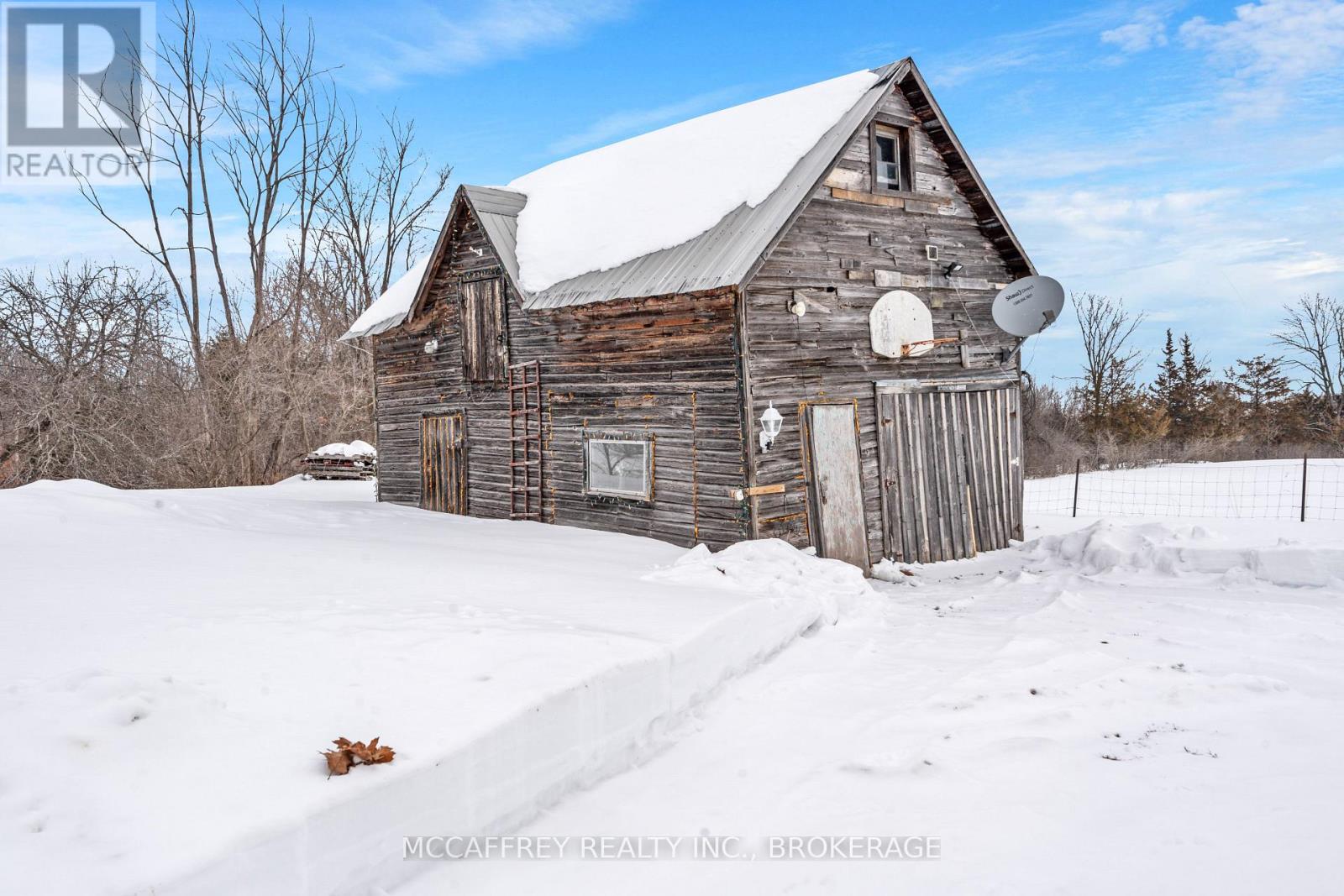 338 Burridge Road E, South Frontenac, Ontario  K0H 1T0 - Photo 2 - X11898724