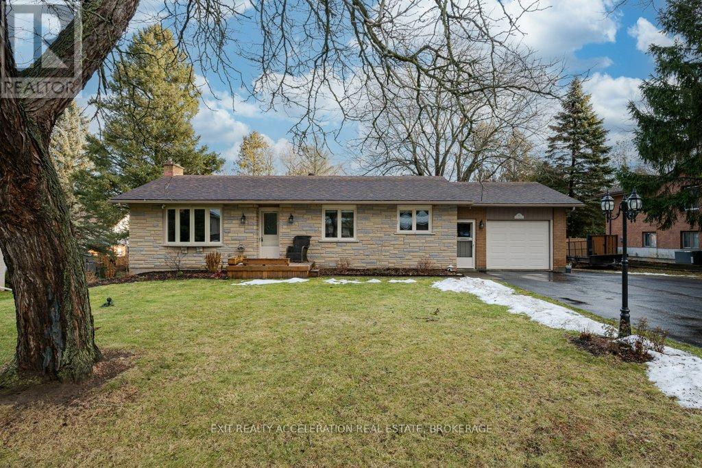 61 Edgewood Drive, Greater Napanee, Ontario  K7R 3K5 - Photo 2 - X11904584