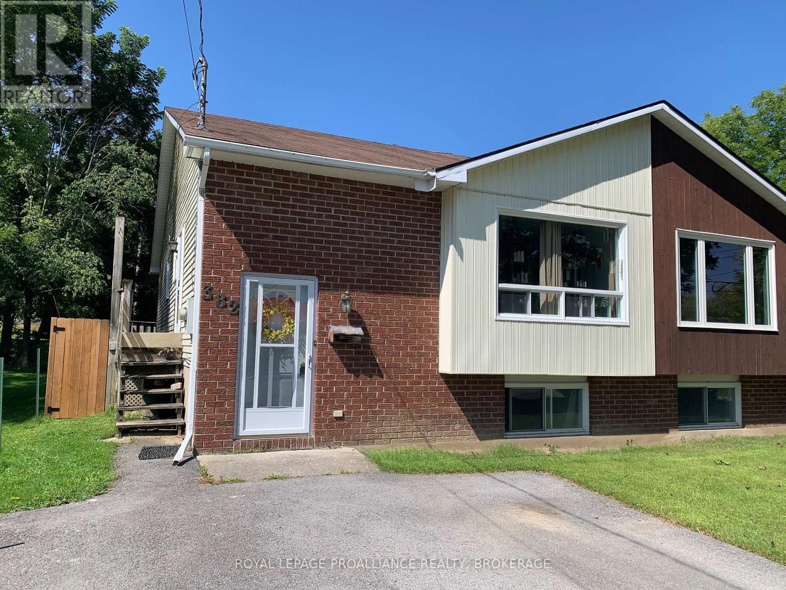 382 Victoria Avenue, Gananoque, Ontario  K7G 2S5 - Photo 1 - X11908437