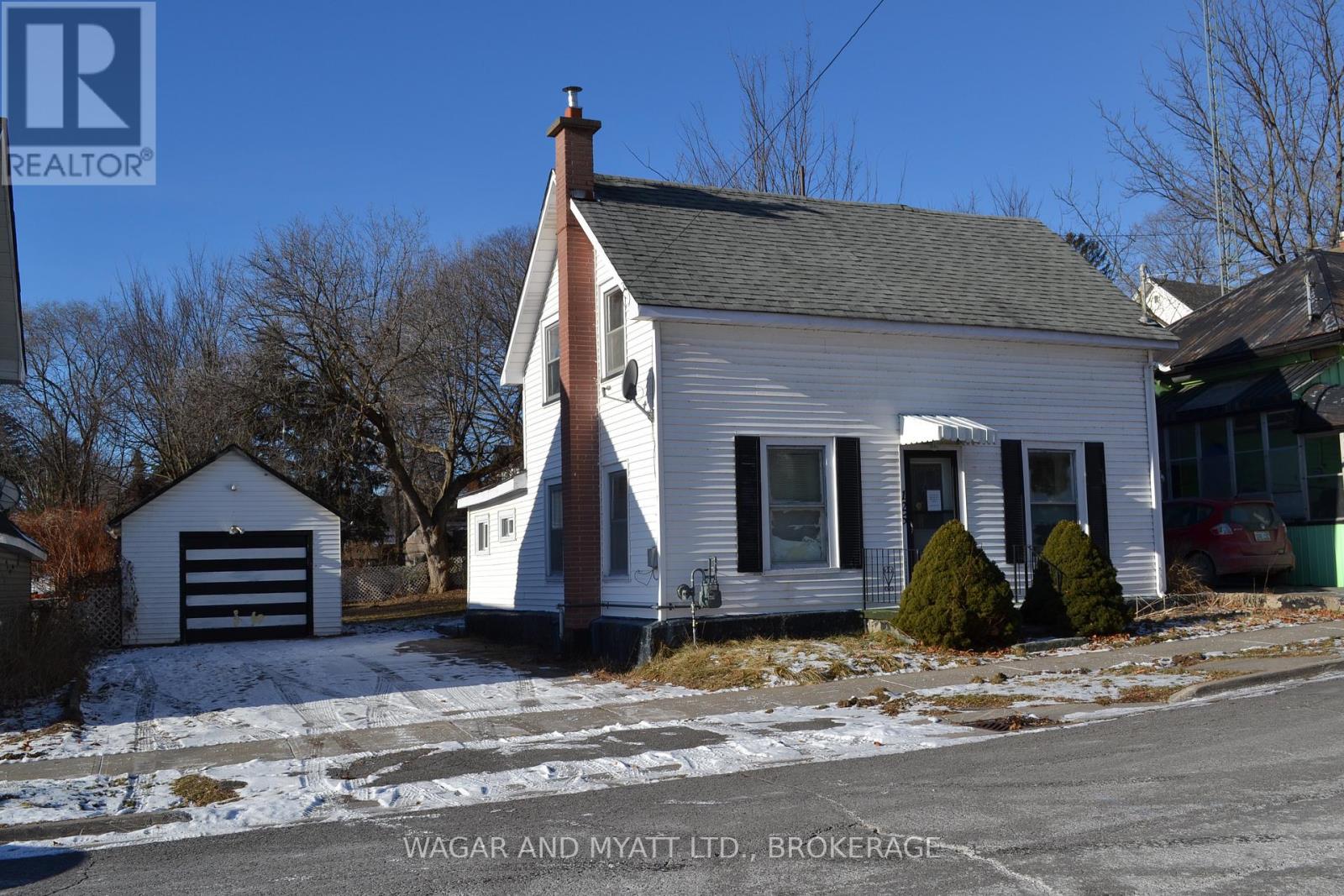 125 Centre Street, Deseronto, Ontario  K0K 1X0 - Photo 1 - X11917248