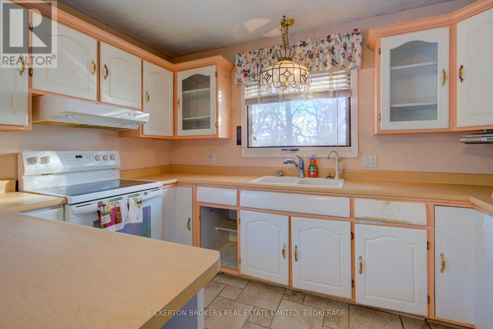 929 Riverside Road S, Leeds & The Thousand Islands, Ontario  K0E 1N0 - Photo 24 - X11924768