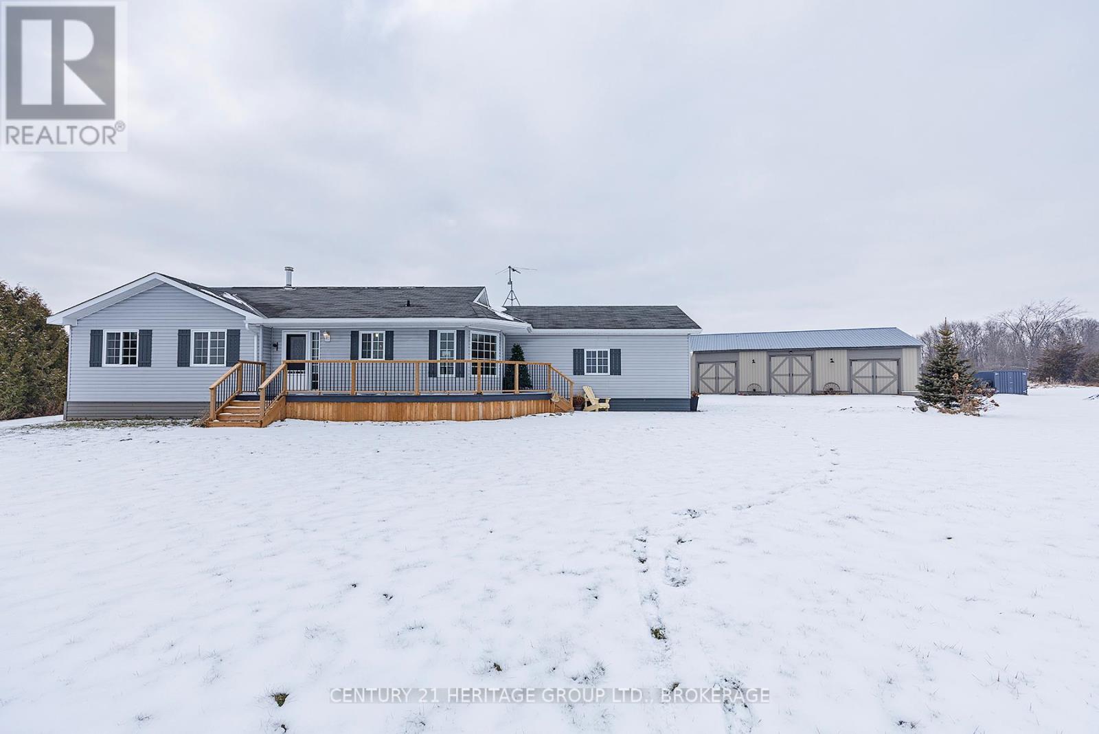 97 Dulcemaine Road, Leeds And The Thousand Islands, Ontario  K0E 1L0 - Photo 2 - X11930352