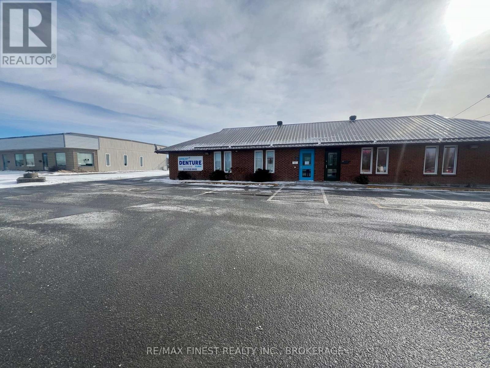 20 Richmond Boulevard, Greater Napanee, Ontario  K7R 4A4 - Photo 3 - X11945379