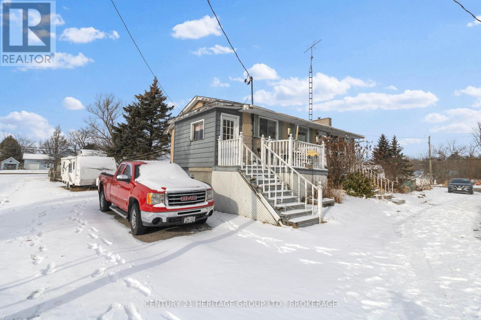 16 Laura Street, Elizabethtown-Kitley, Ontario  K0E 1M0 - Photo 3 - X11954892