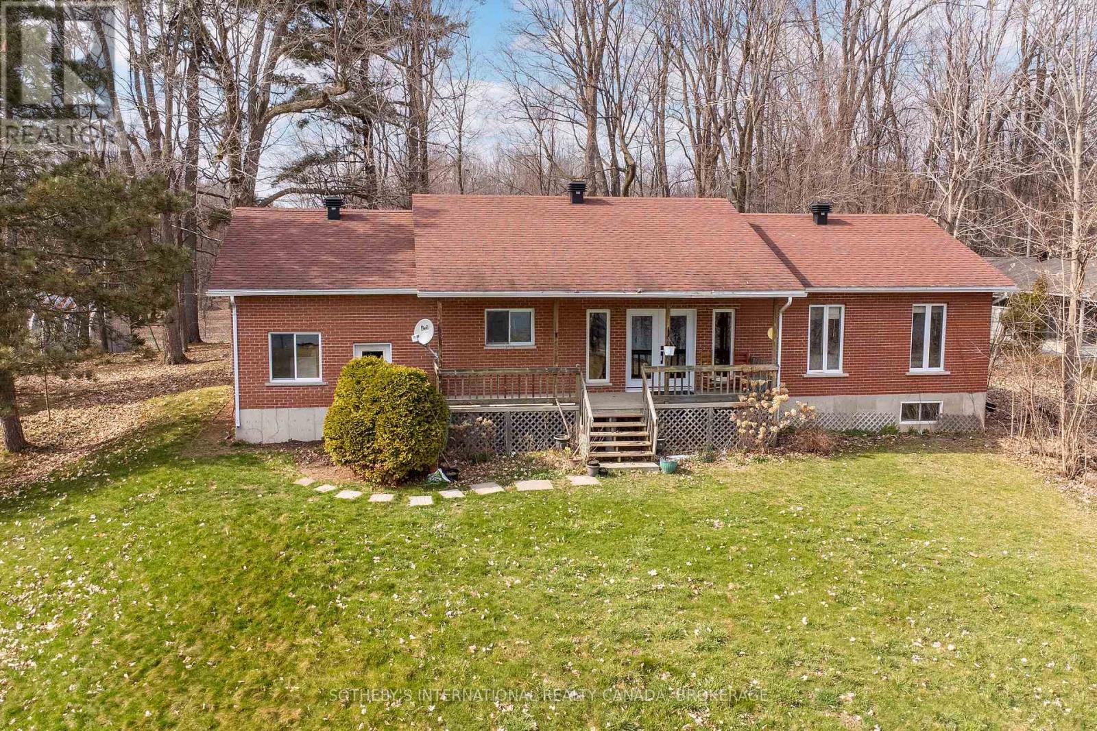 20820 South Service Road, South Glengarry, Ontario  K0C 1N0 - Photo 1 - X11957259