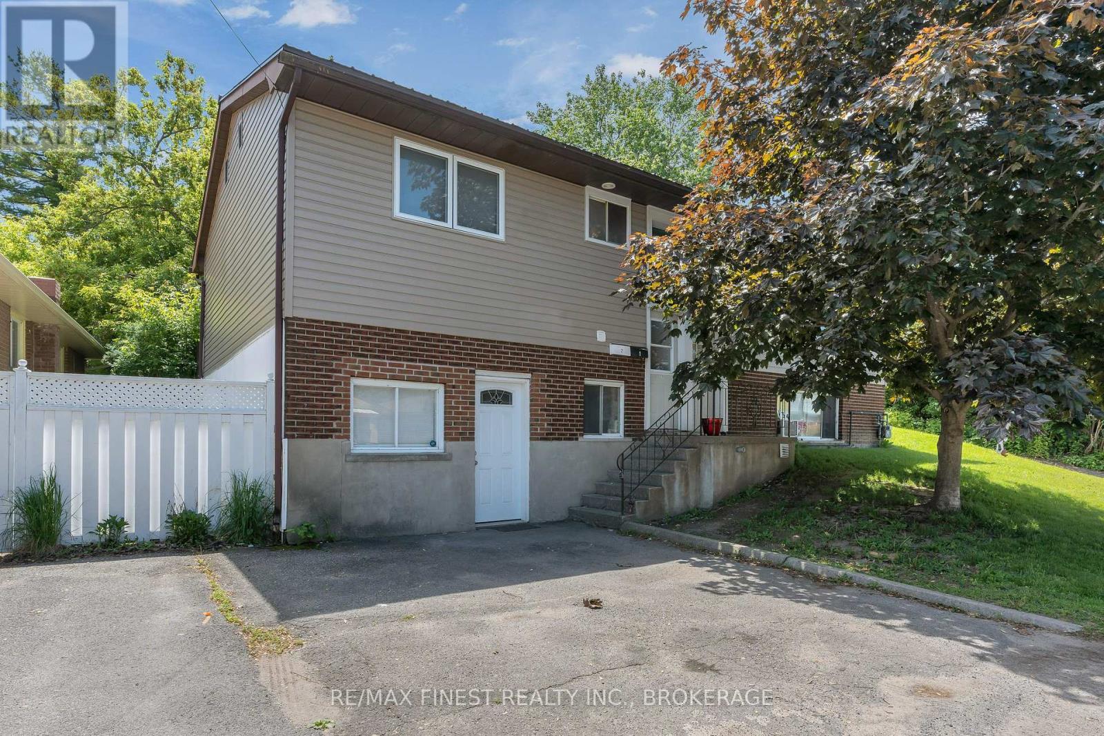 134 Raglan Road, Kingston, Ontario  K7K 1L2 - Photo 2 - X11960473