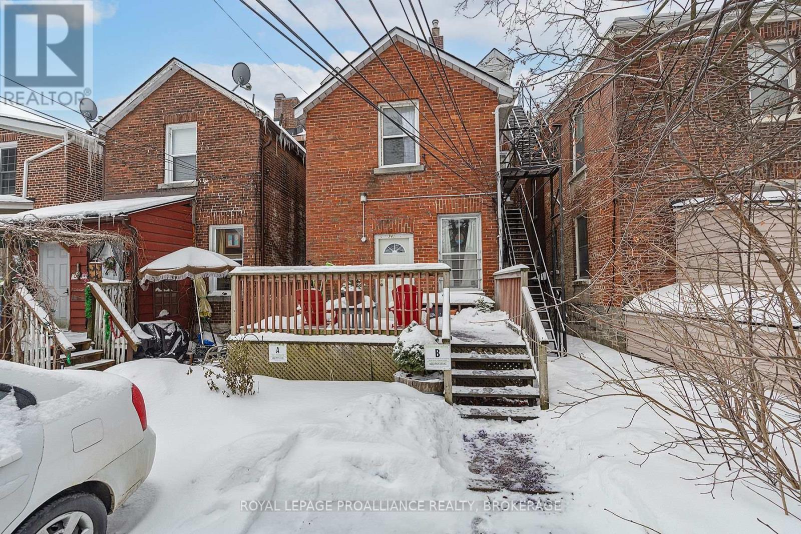 241 Johnson Street, Kingston (Central City East), Ontario  K7L 1Y2 - Photo 7 - X11978007